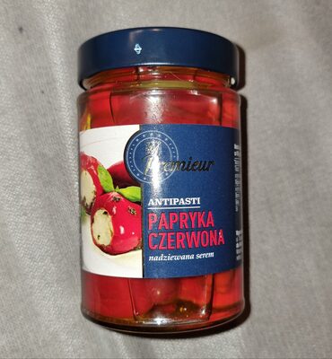 Papryka czerwona nadziewana serem Premieur
