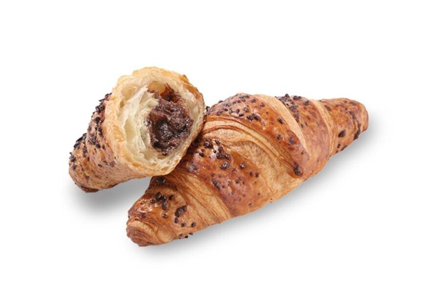 Croissant z czekoladą i orzechami
